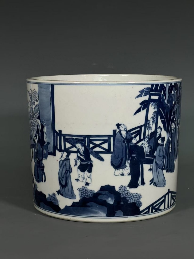 A Exquisite Blue and White Figures Pattern Brush Pot - 2