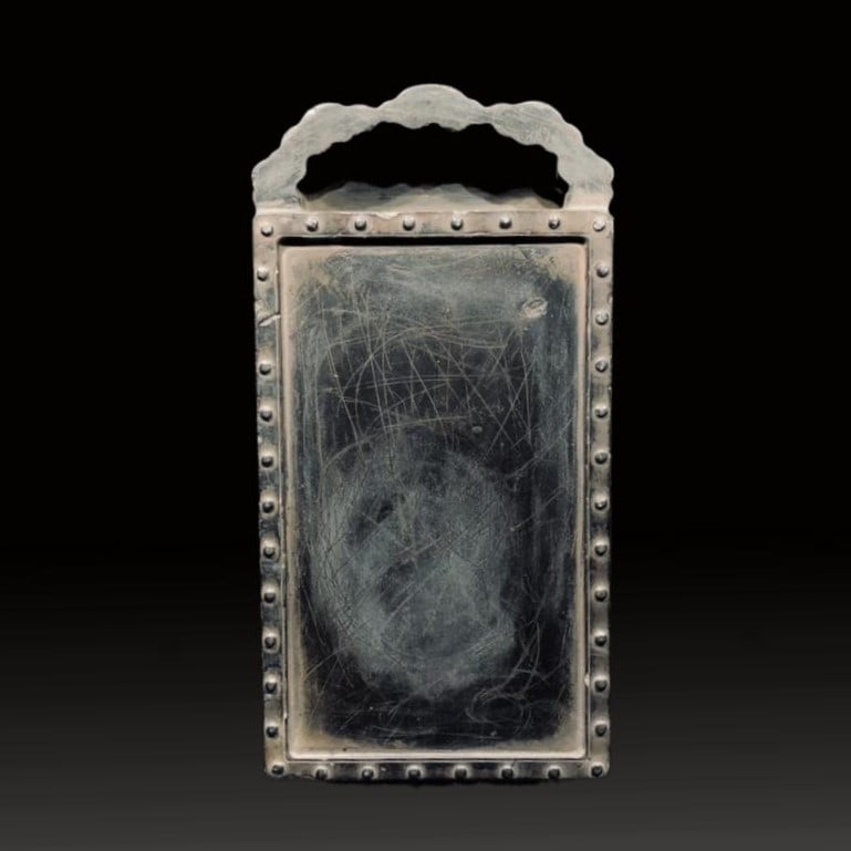A Exquisite Liang Tongshu Mark Inkstone: A Exquisite Liang Tongshu Mark Inkstone,Qing Dynasty, China,With Mark,Size:8.9inx4.5inx1.3in 梁同书款端砚,中国清代,带款
