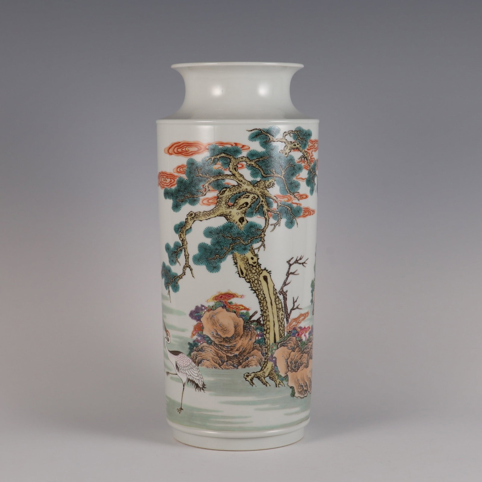 A Exquisite Famille-Rose Figures Pattern Vase - 3