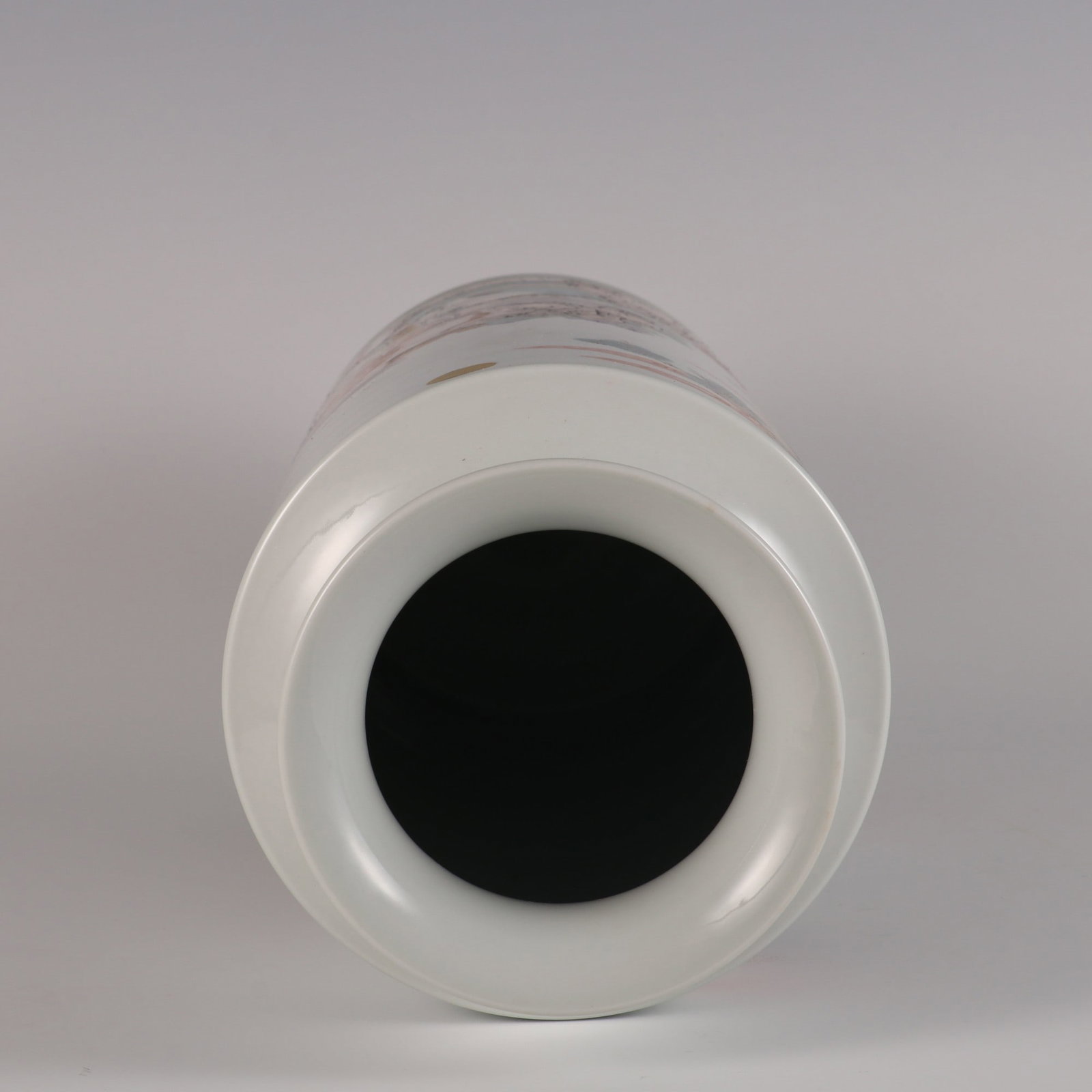 A Exquisite Famille-Rose Figures Pattern Vase - 8
