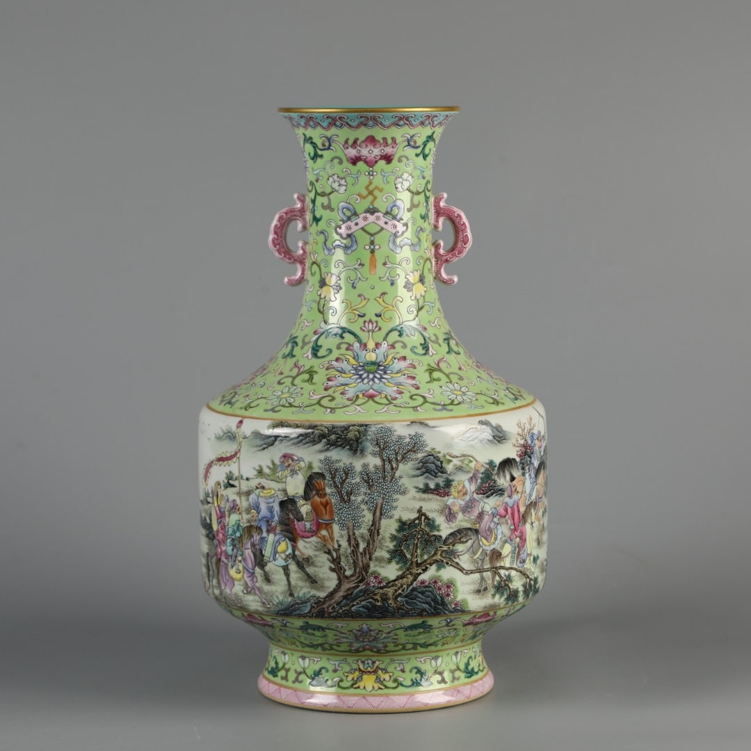 A Exquisite Green Ground Famille-Rose Figures Pattern Vase (1 of 9)