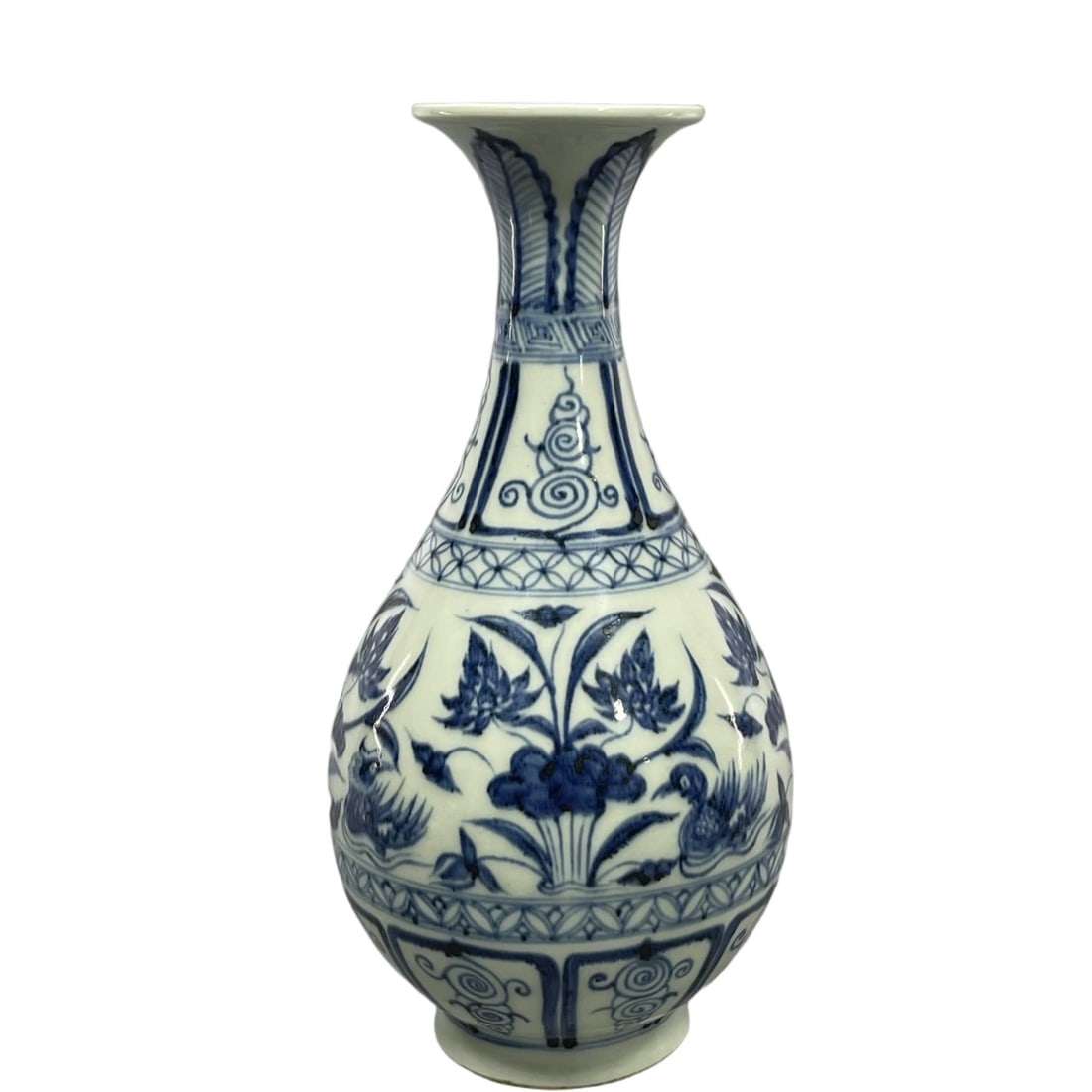 A Exquisite Blue and White Flower and Bird Pattern Vase: A Exquisite Blue and White Flower and Bird Pattern Vase,Yuan Dynasty, China,Size:11inx5.9in 青花花鸟纹瓶,中国元代