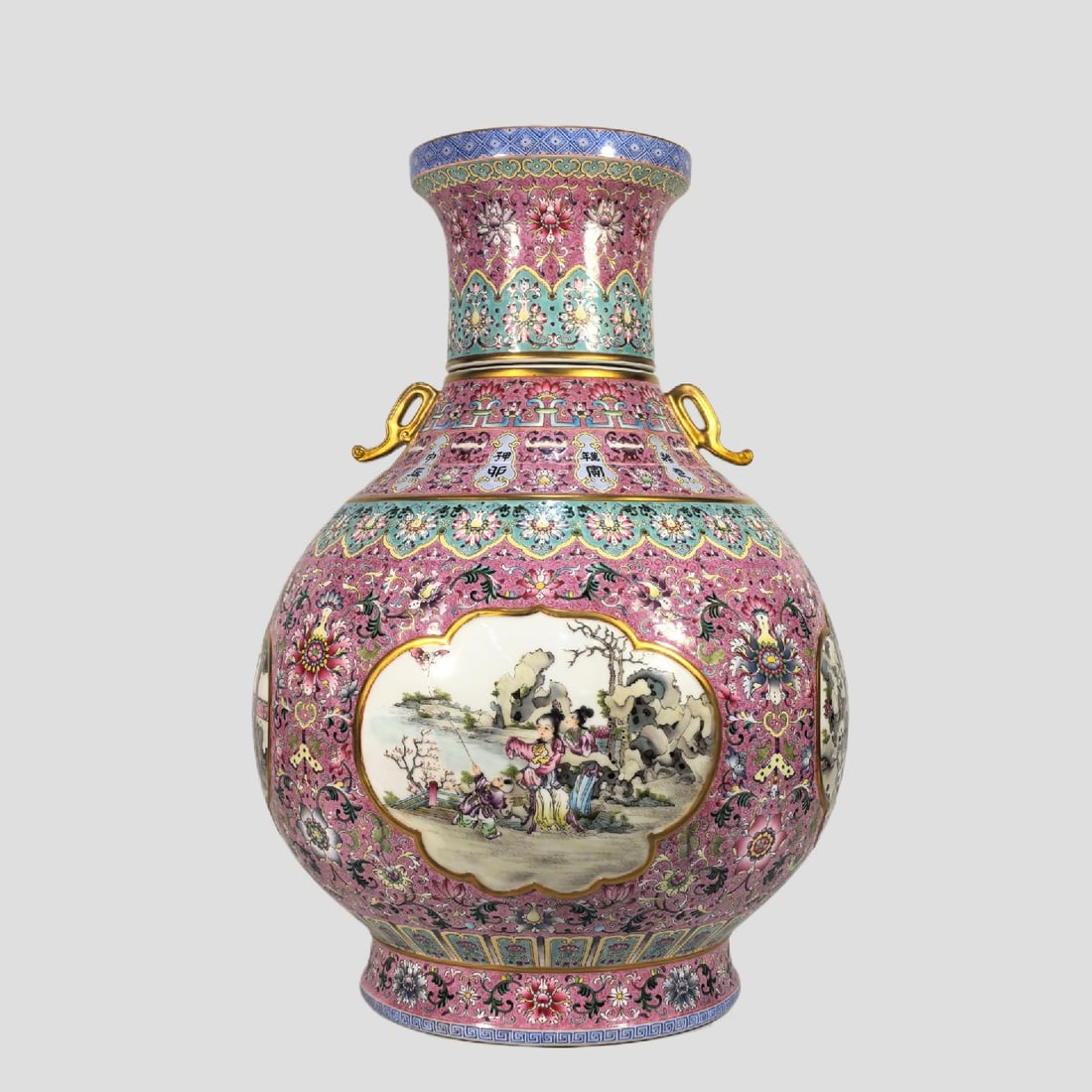 A Exquisite Enamel Rouge-pink ground Figures Pattern Vase: A Exquisite Enamel Rouge-pink ground Figures Pattern Vase,Qing Dynasty, China,Size:21.3inx7.1inx15inx9.4in