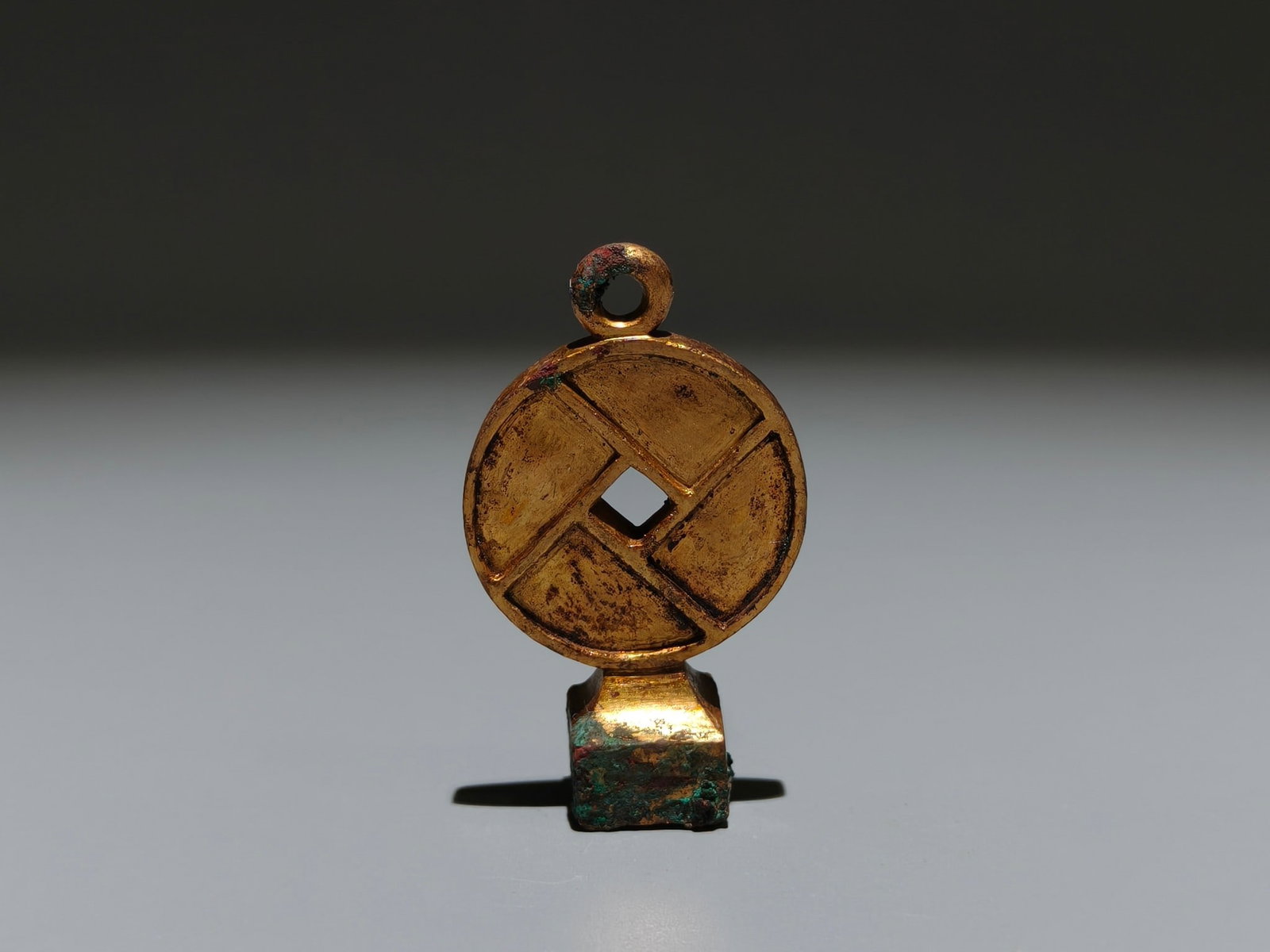 A Exquisite Gilt Bronze Seal - 5