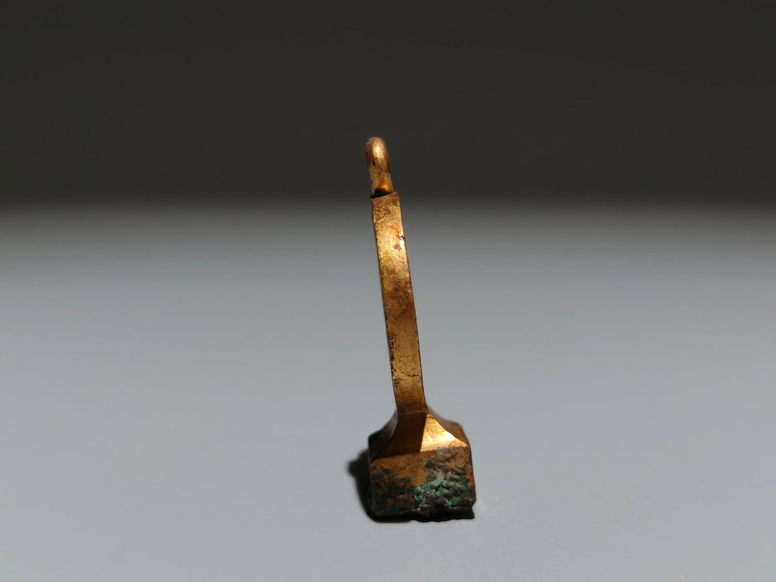 A Exquisite Gilt Bronze Seal - 7