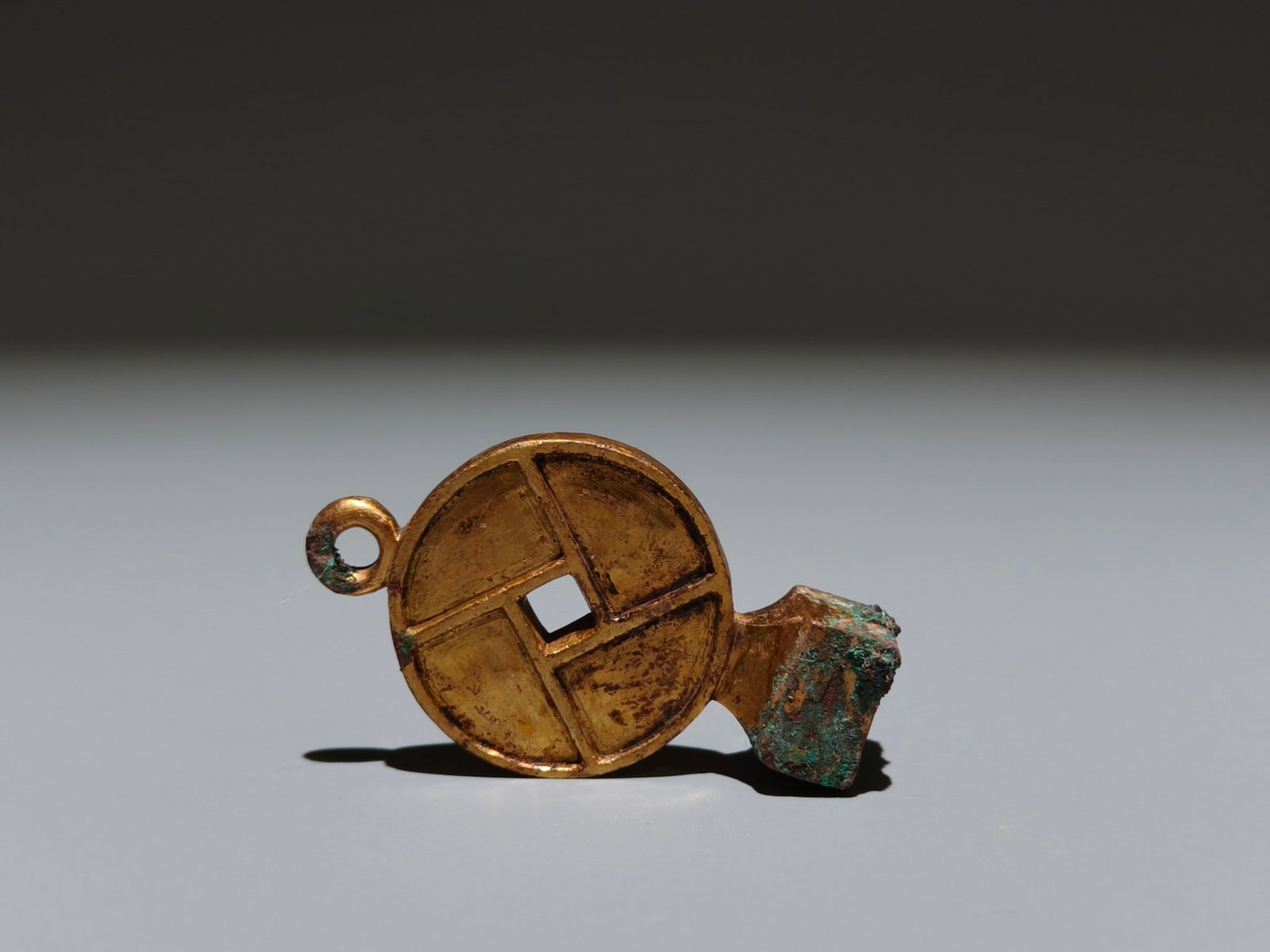 A Exquisite Gilt Bronze Seal - 9