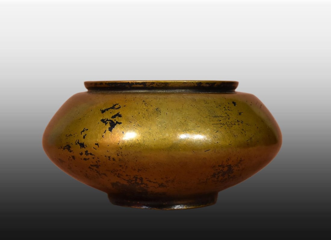 A Exquisite Gilt Bronze Vat - 3