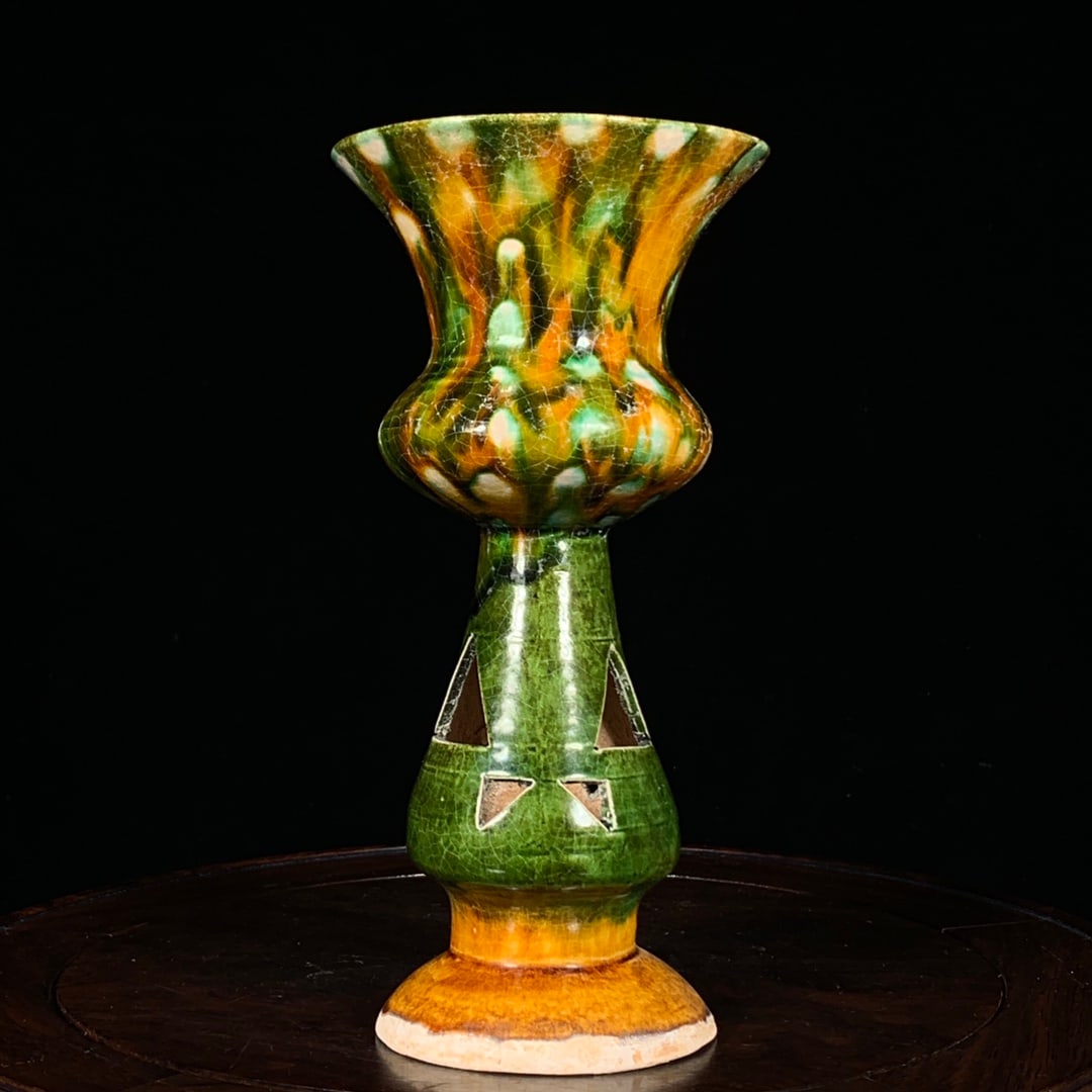 A Exquisite Tang Tri-Color Glazed Pottery Tripod Cup: A Exquisite Tang Tri-Color Glazed Pottery Tripod Cup,Tang Dynasty, China,Size:8.5inx4.1in 唐三彩高足杯,中国唐代