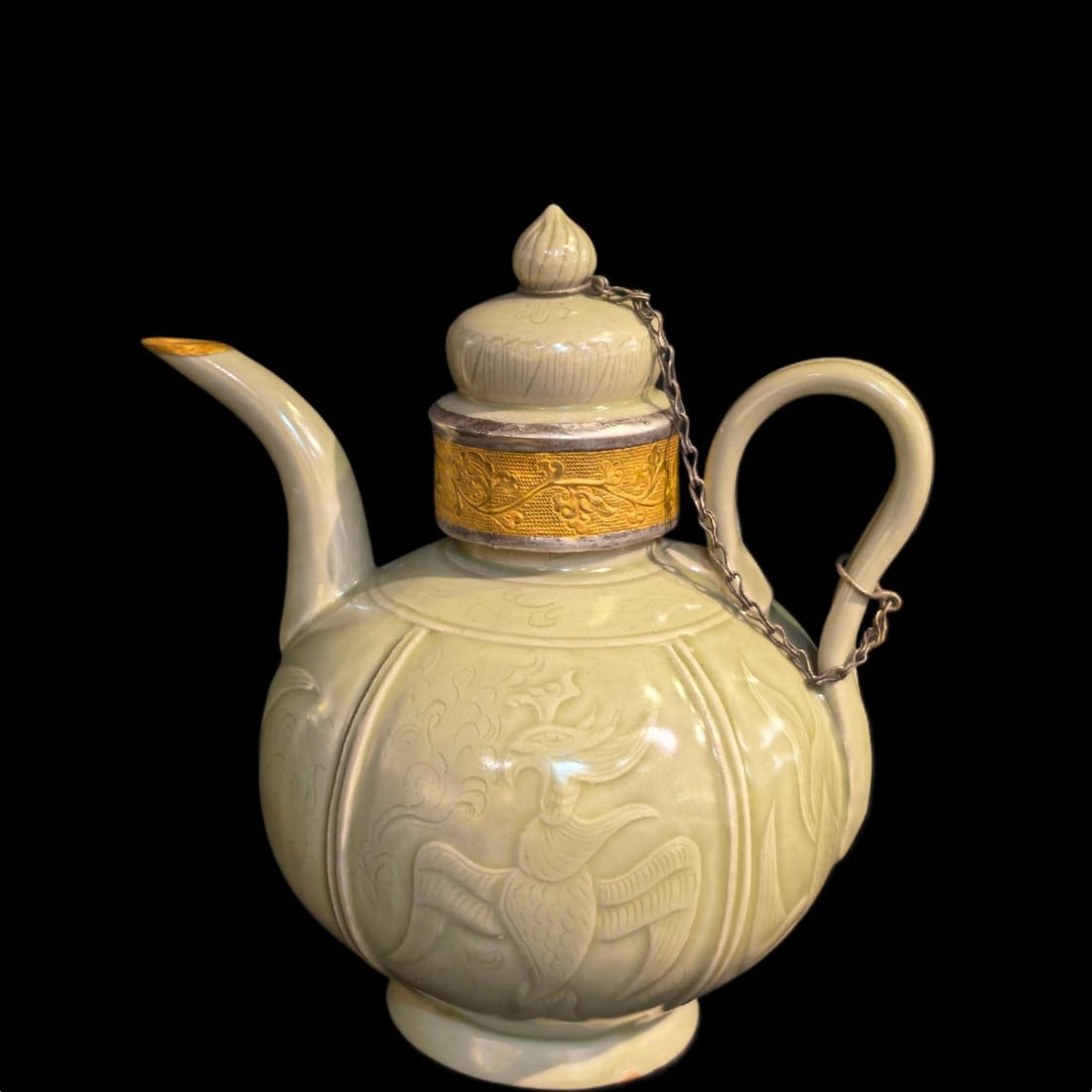 A Exquisite Longquan yao Gilt Silver Phoenix Pattern Ewer: A Exquisite Longquan yao Gilt Silver Phoenix Pattern Ewer,Song Dynasty, China,Size:7.1inx5.1inx8.7in