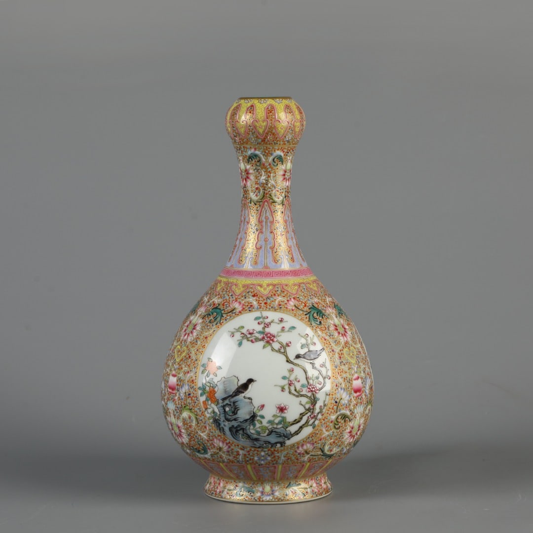 A Exquisite Enamel Flower and Bird Pattern Vase: A Exquisite Enamel Flower and Bird Pattern Vase,Qing Dynasty, China,Qianlong Four-character Mark,Size:11.4inx5.5in