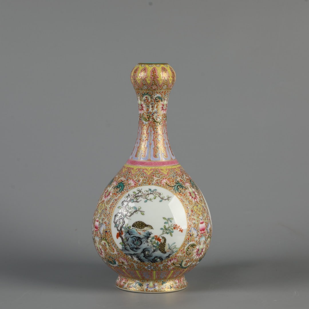A Exquisite Enamel Flower and Bird Pattern Vase - 5