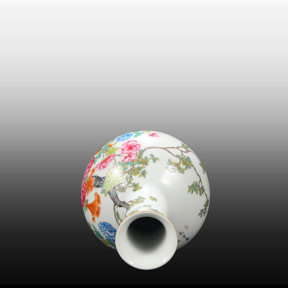 A Exquisite Enamel Flower Pattern Vase - 5