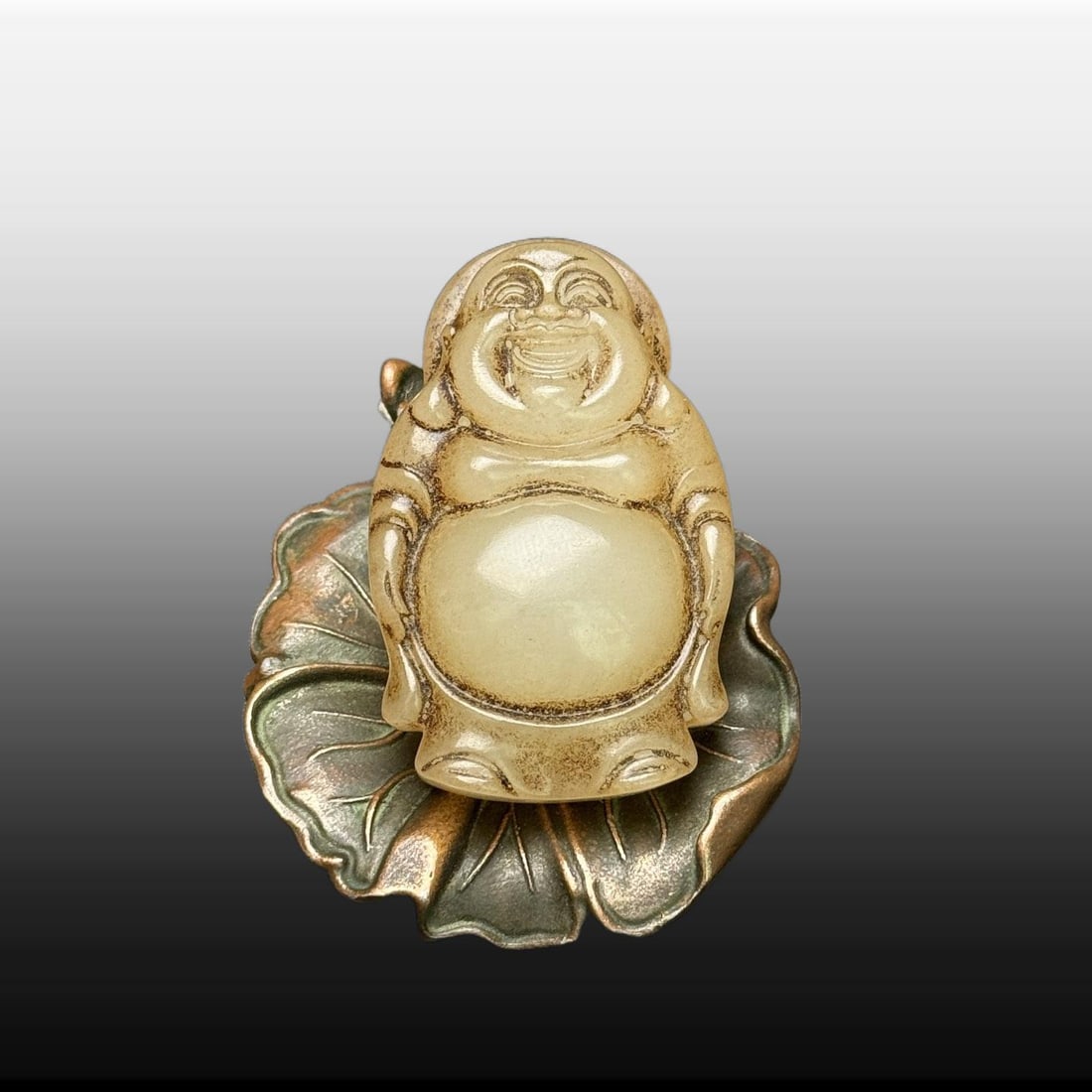 A Exquisite Hotan Jade Statue of Maitreya Buddha Pendant: A Exquisite Hotan Jade Statue of Maitreya Buddha Pendant,Qing Dynasty, China,Size:1.9inx1.2inx0.5in,Weight:31g