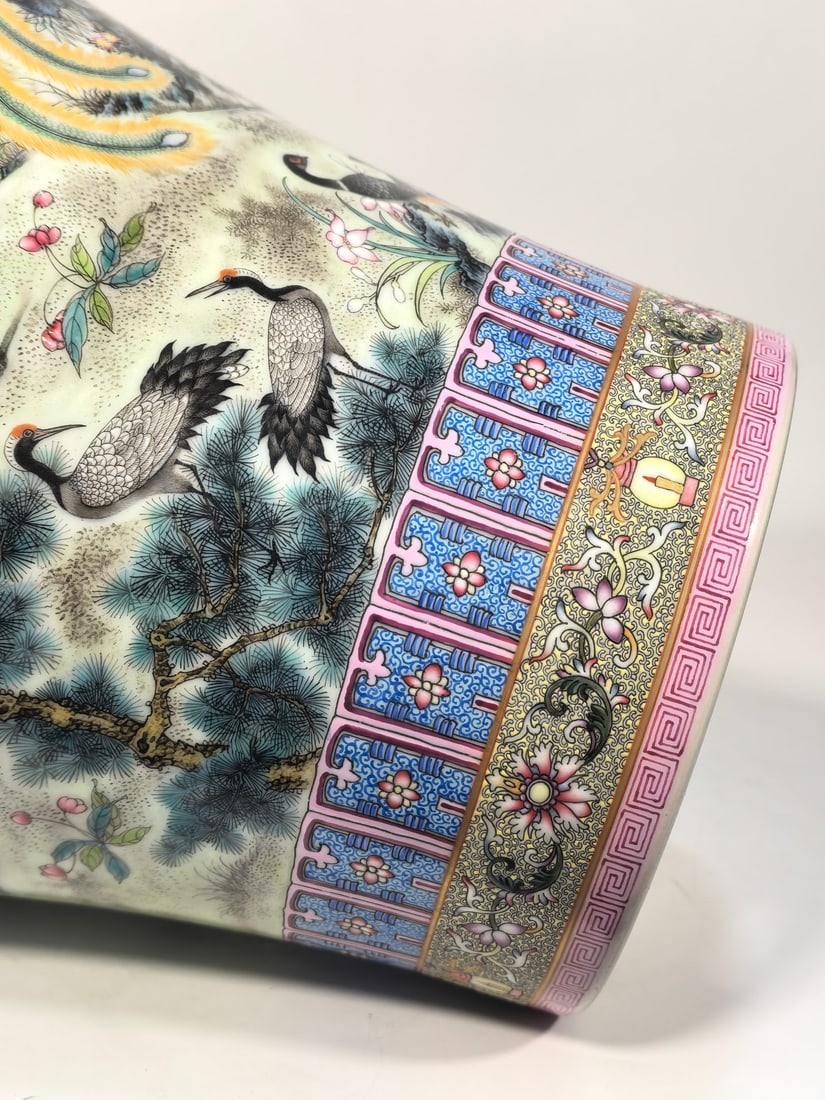 A Exquisite Enamel Flower and Bird Pattern Vase - 8
