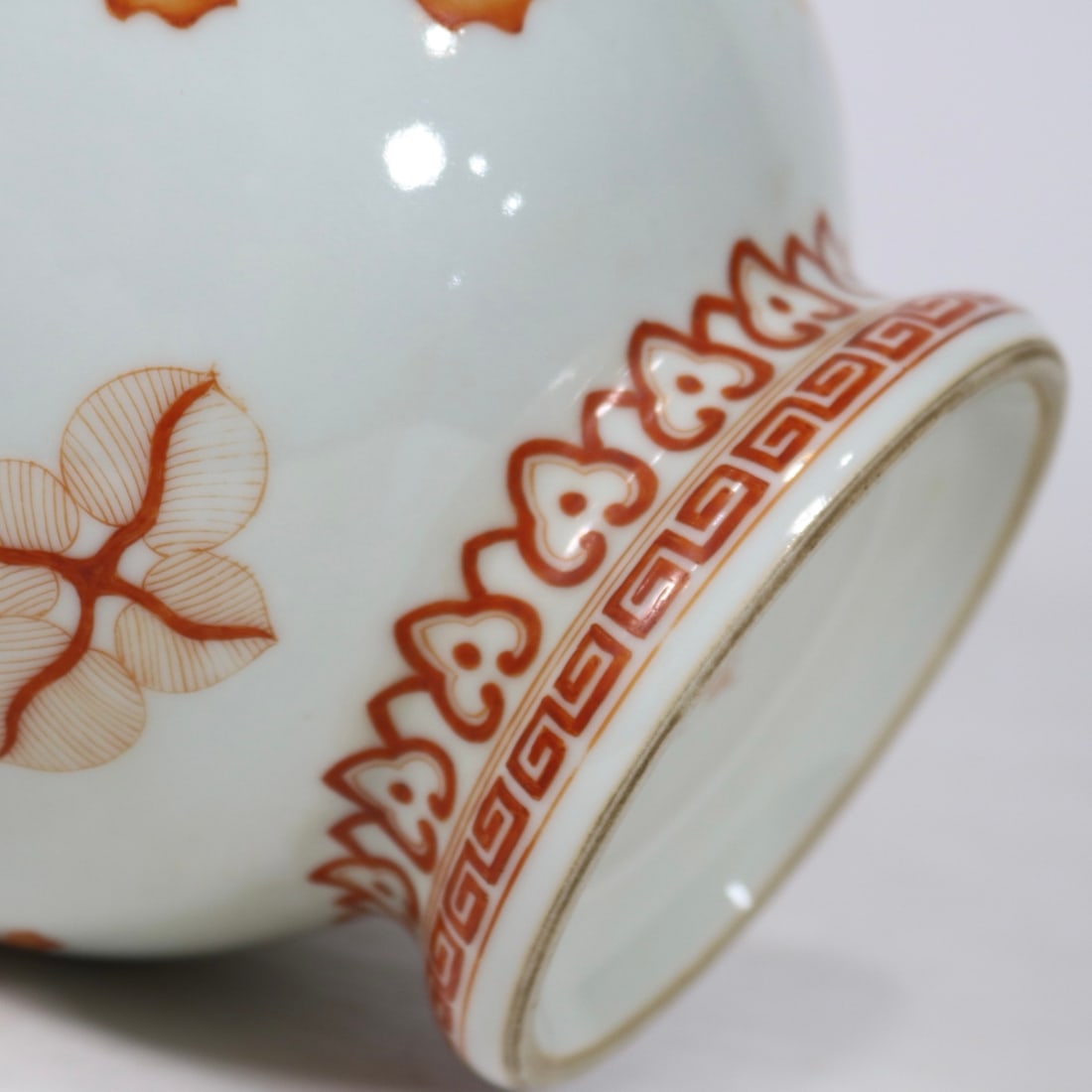 A Exquisite Iron Red Auspicious Beast Pattern Double Ears Vase - 8