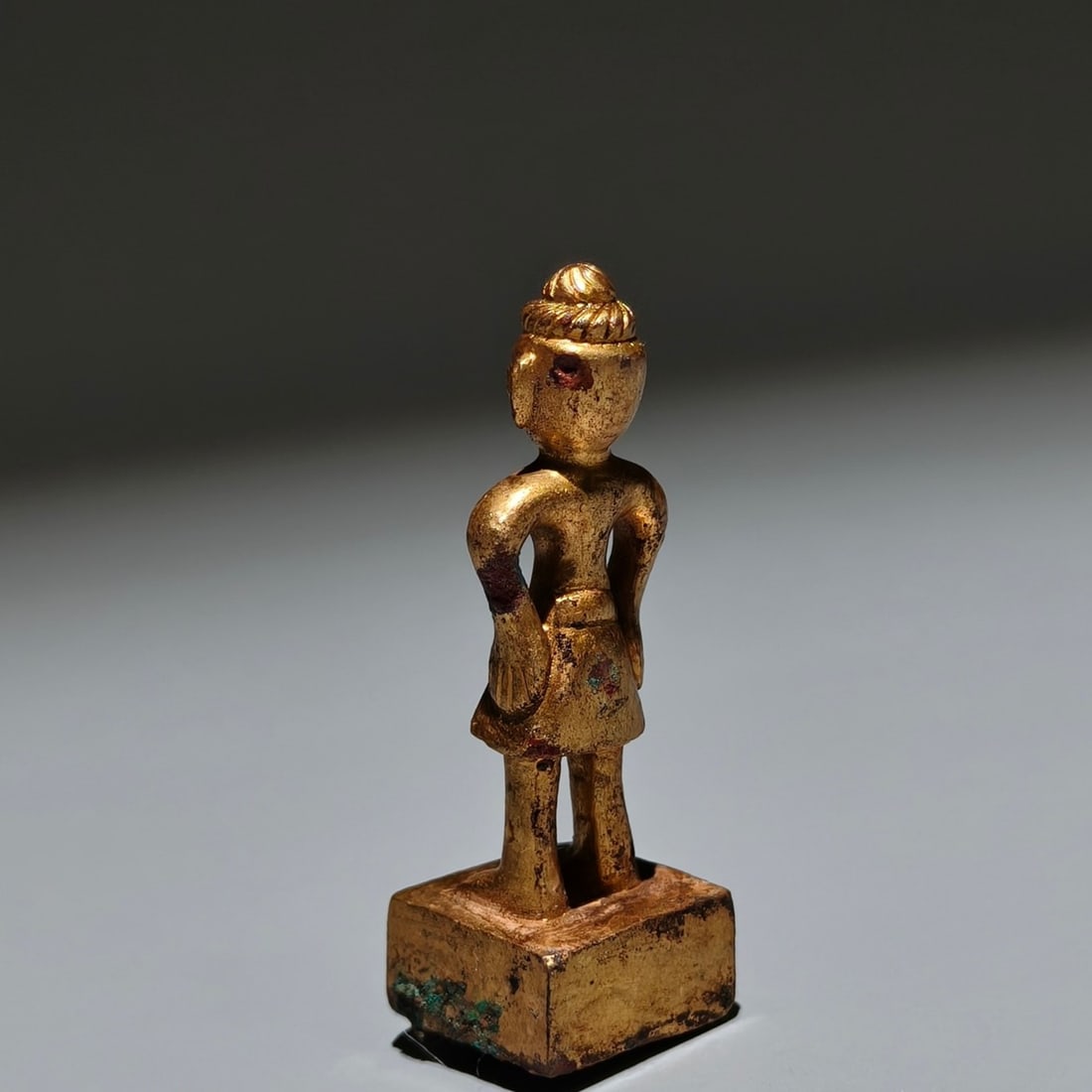 A Exquisite Gilt Bronze Figures Seal - 5