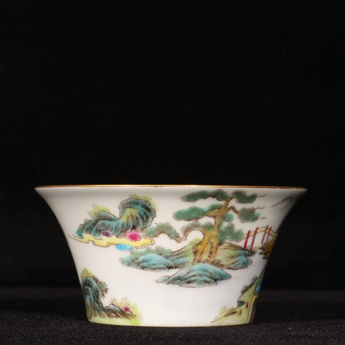 A Exquisite Enamel Landscape Pattern Cup - 5
