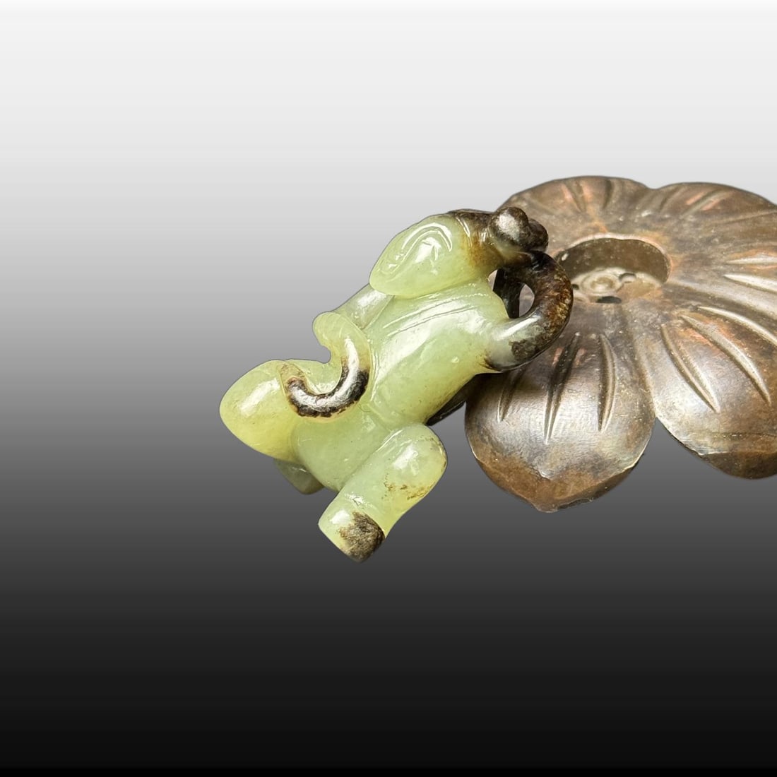 A Exquisite Hotan Jade Figures Carving - 3