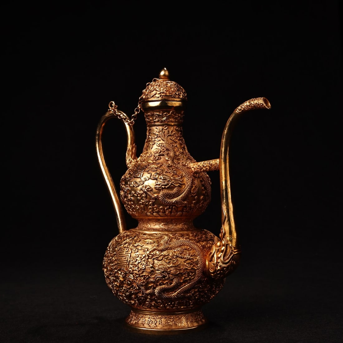 A Exquisite Gilt Bronze Dragon Pattern Ewer - 2