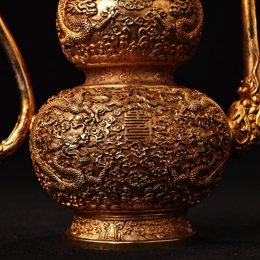 A Exquisite Gilt Bronze Dragon Pattern Ewer - 5