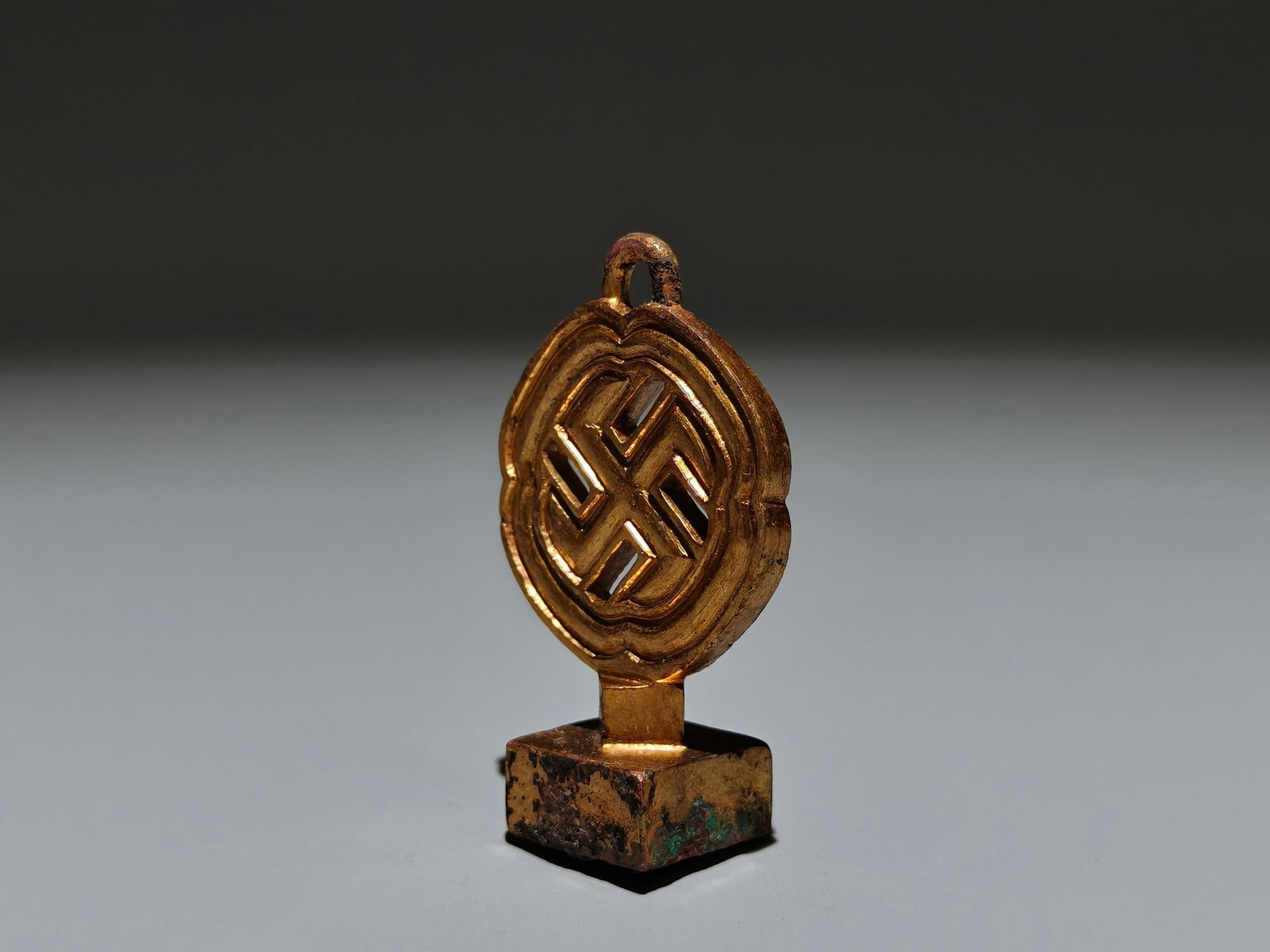 A Exquisite Gilt Bronze Seal - 3