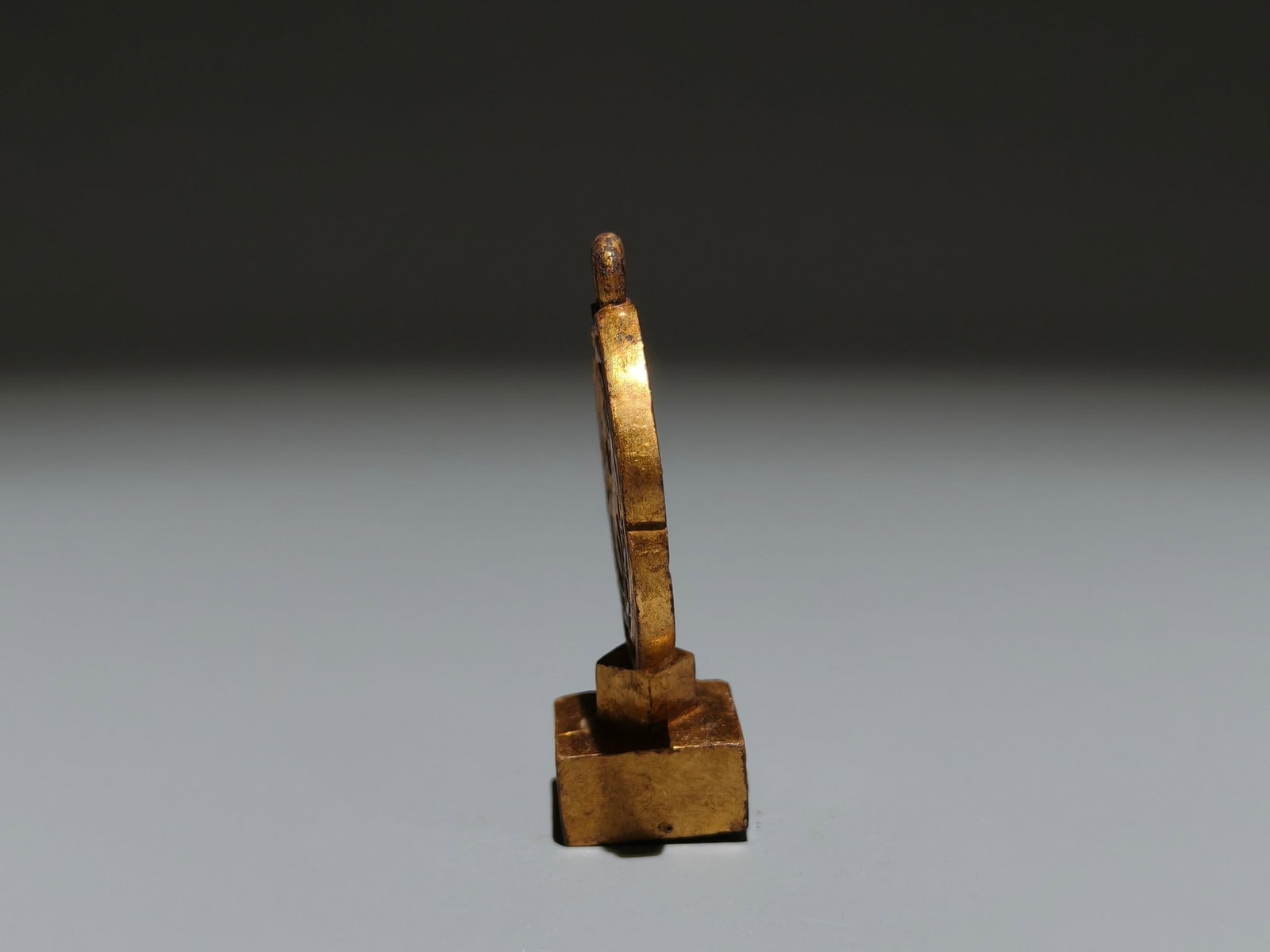 A Exquisite Gilt Bronze Seal - 8