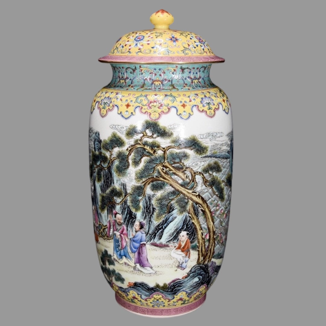 A Exquisite Famille-Rose Character and Story Pattern Jar: A Exquisite Famille-Rose Character and Story Pattern Jar,Qing Dynasty, China,Jiaqing Six-character Mark,Size:15.7inx8.3in 粉彩人物故事纹罐,中Þ