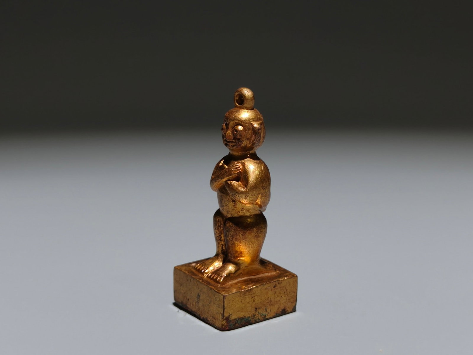 A Exquisite Gilt Bronze Figures Seal - 3