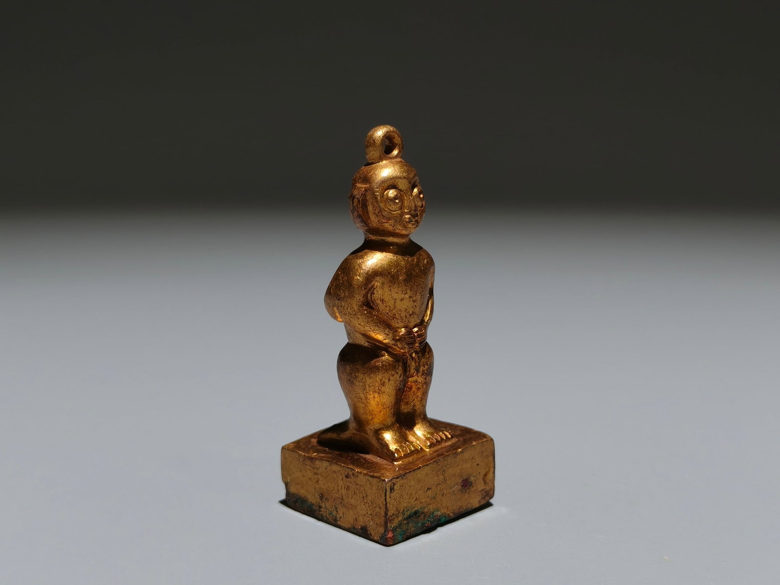 A Exquisite Gilt Bronze Figures Seal - 5