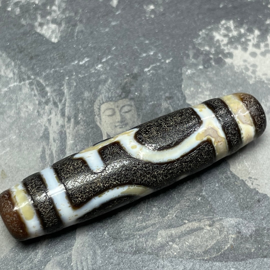 A Exquisite Tiger Tooth Dzi bead - 2