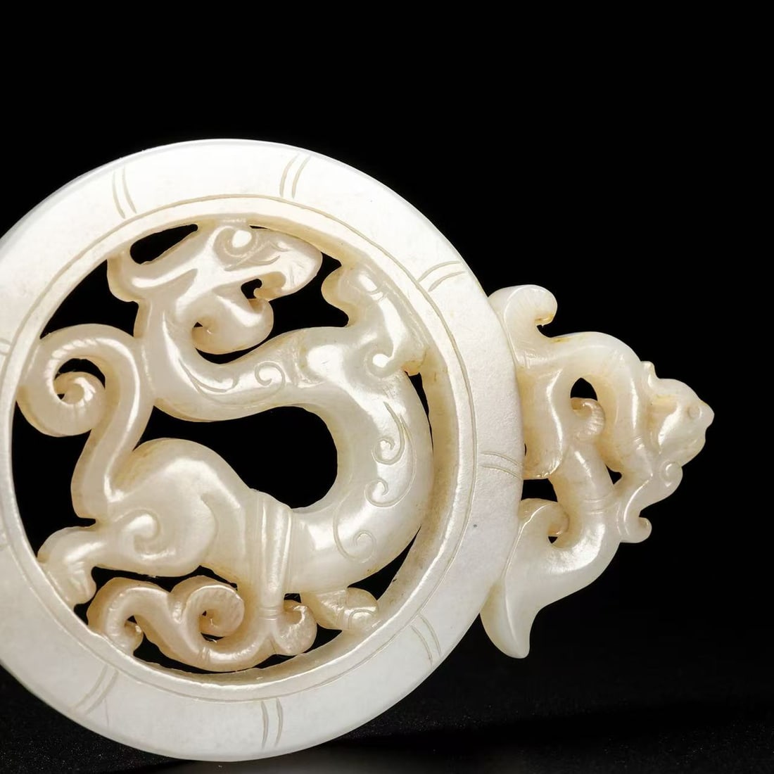 A Exquisite Hotan Jade Dragon Pattern Bi - 8