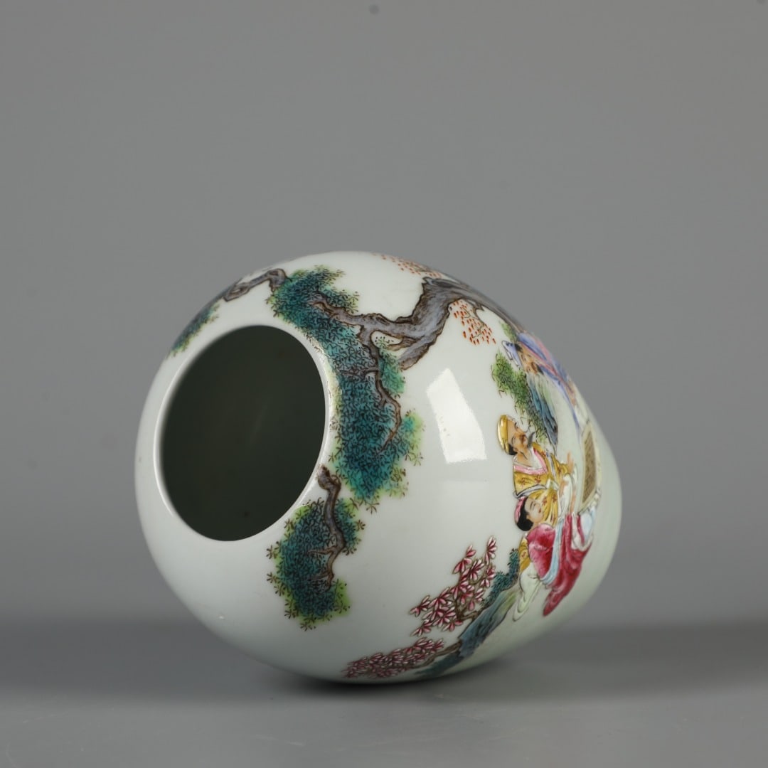 A Exquisite Famille-Rose Figures Pattern Jar - 5