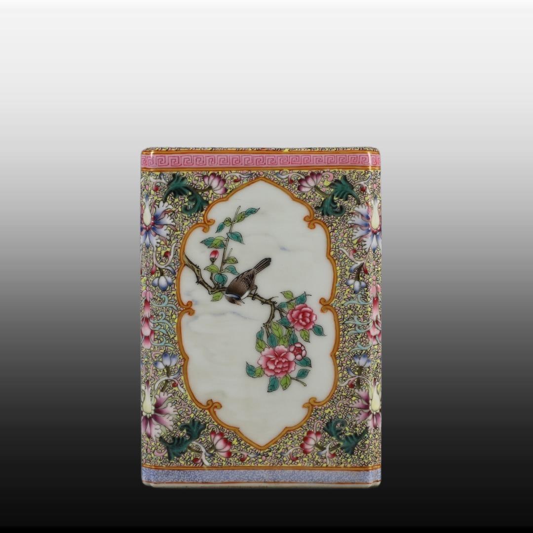 A Exquisite Enamel Flower and Bird Pattern Brush Pot: A Exquisite Enamel Flower and Bird Pattern Brush Pot,Qing Dynasty, China,Qianlong Four-character Mark,Size:5.5inx3.9in