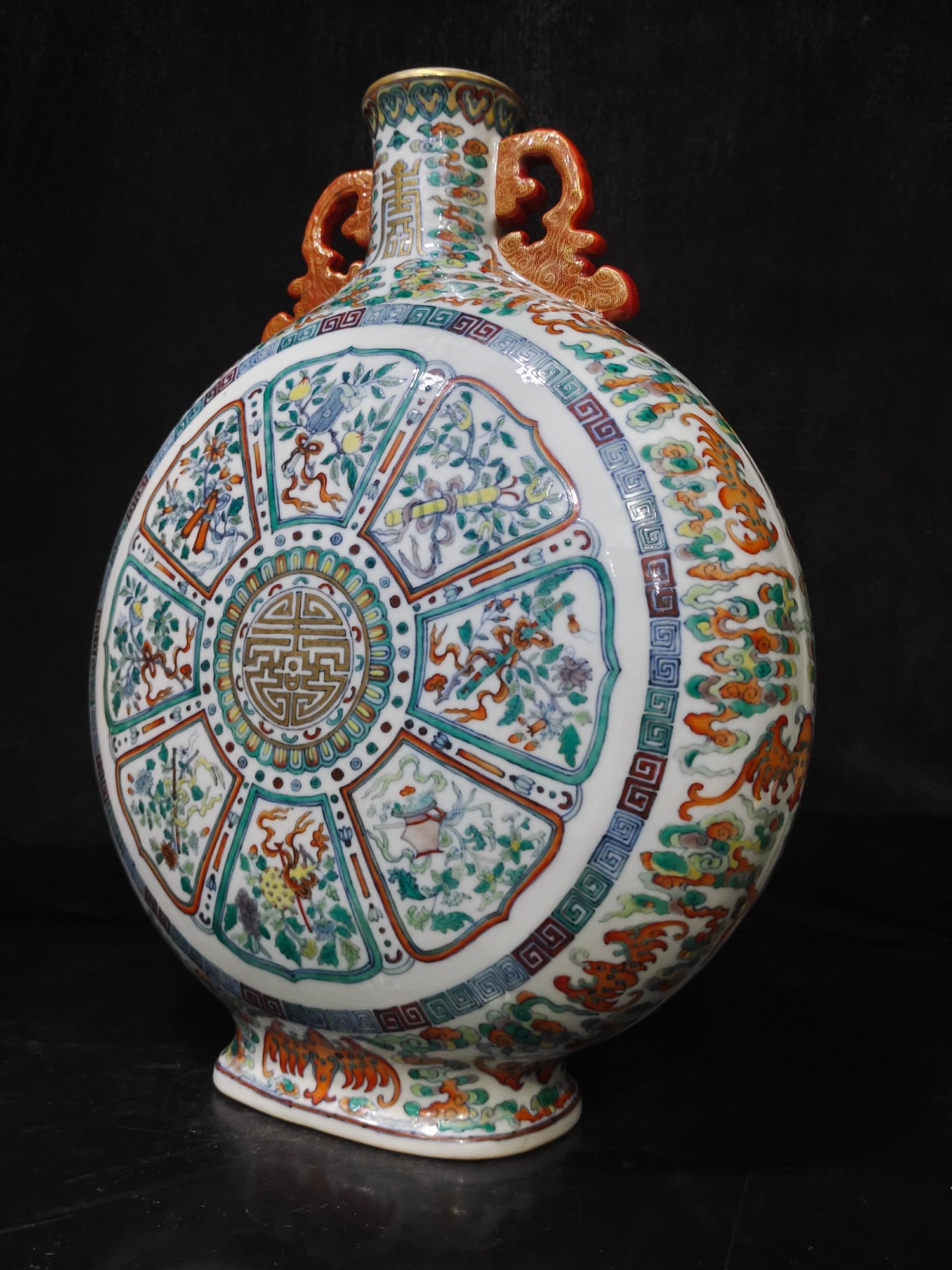 A Exquisite Doucai Lotus Pattern Vase - 3