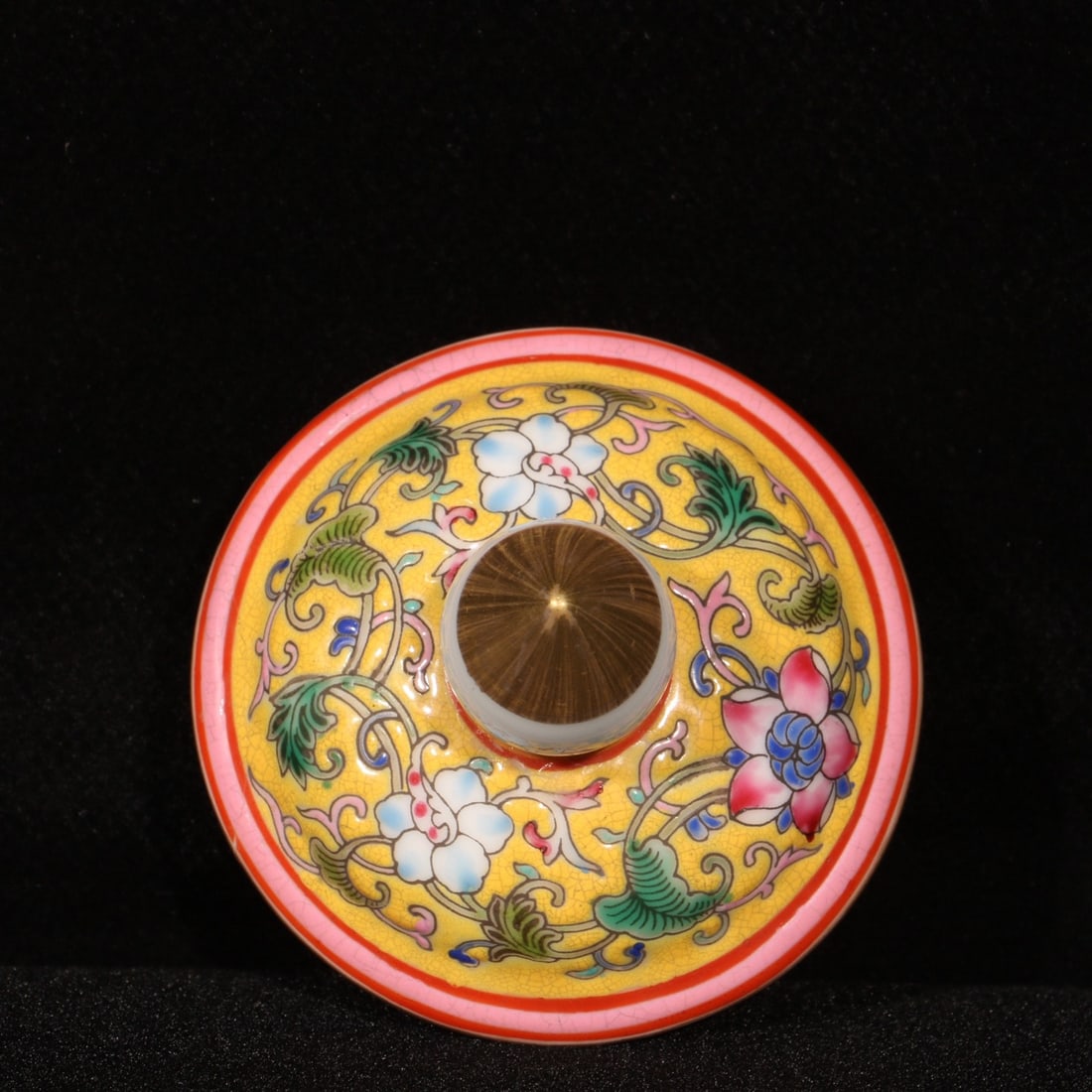 A Exquisite Enamel Painted Gold Cabbage Pattern Jar - 7