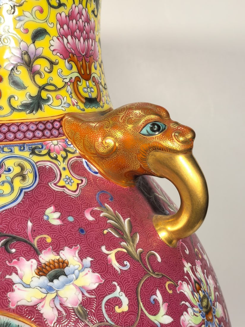 A Exquisite Enamel Ruby Red-Glazed Auspicious Beast Pattern Elephant-Ears Vase - 8