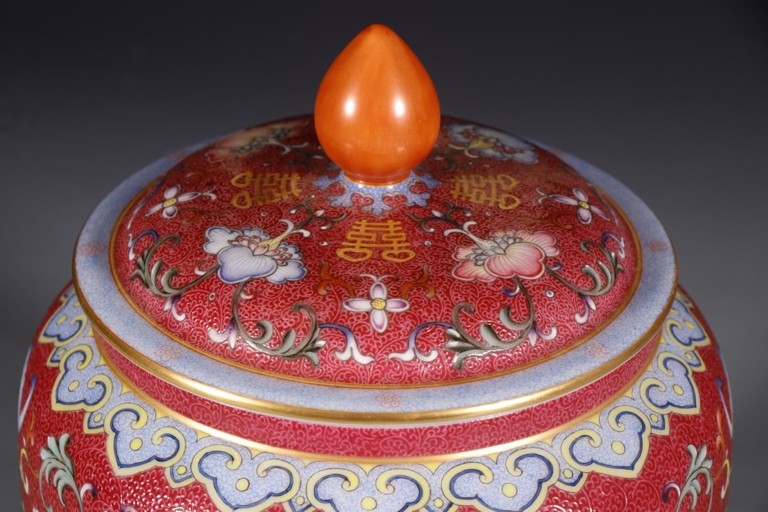 A Exquisite Ruby Red-Glazed Lotus Pattern Jar - 3
