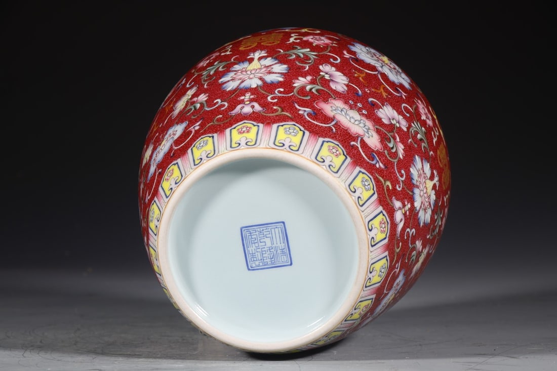 A Exquisite Ruby Red-Glazed Lotus Pattern Jar - 8