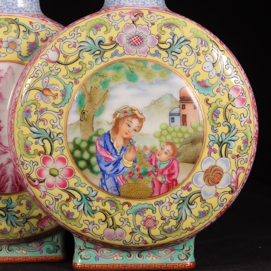 Enamel Yellow Ground Figures Pattern Vase - 3