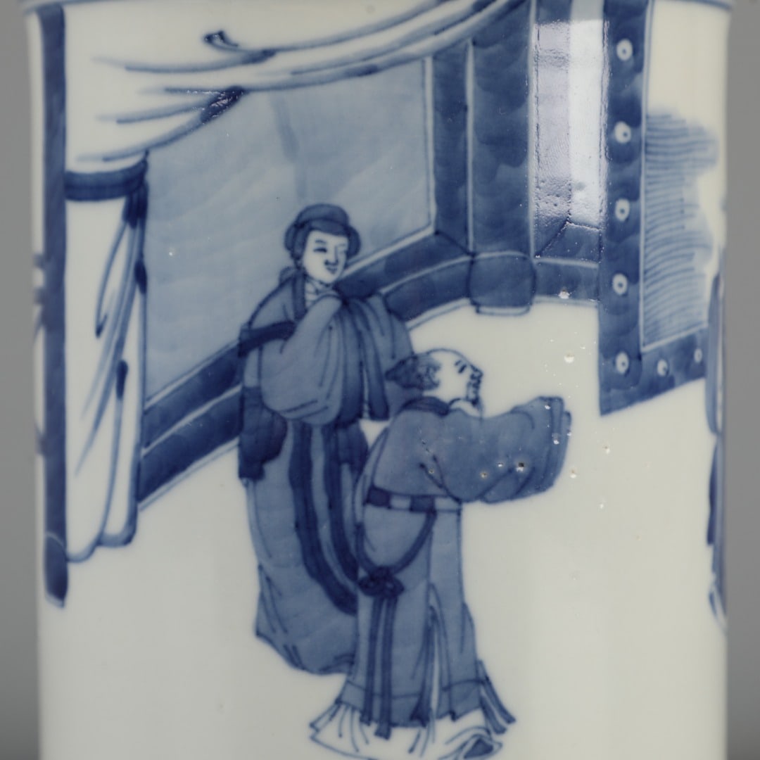 A Exquisite Blue and White Figures Pattern Brush Pot - 7