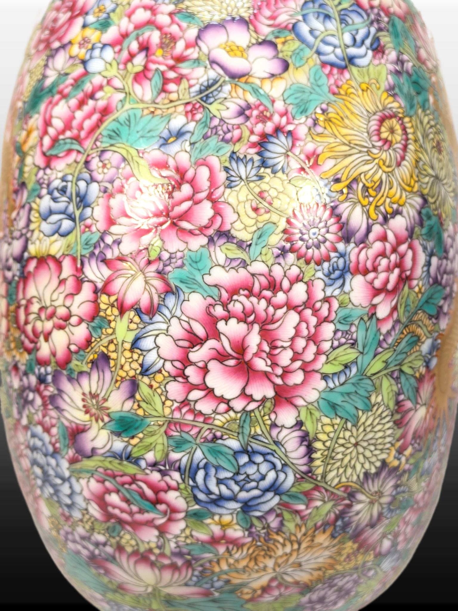 A Exquisite Enamel Dragon Pattern Vase - 6