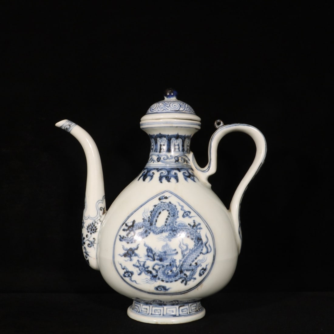 A Exquisite Blue and White Dragon Pattern Teapot - 3