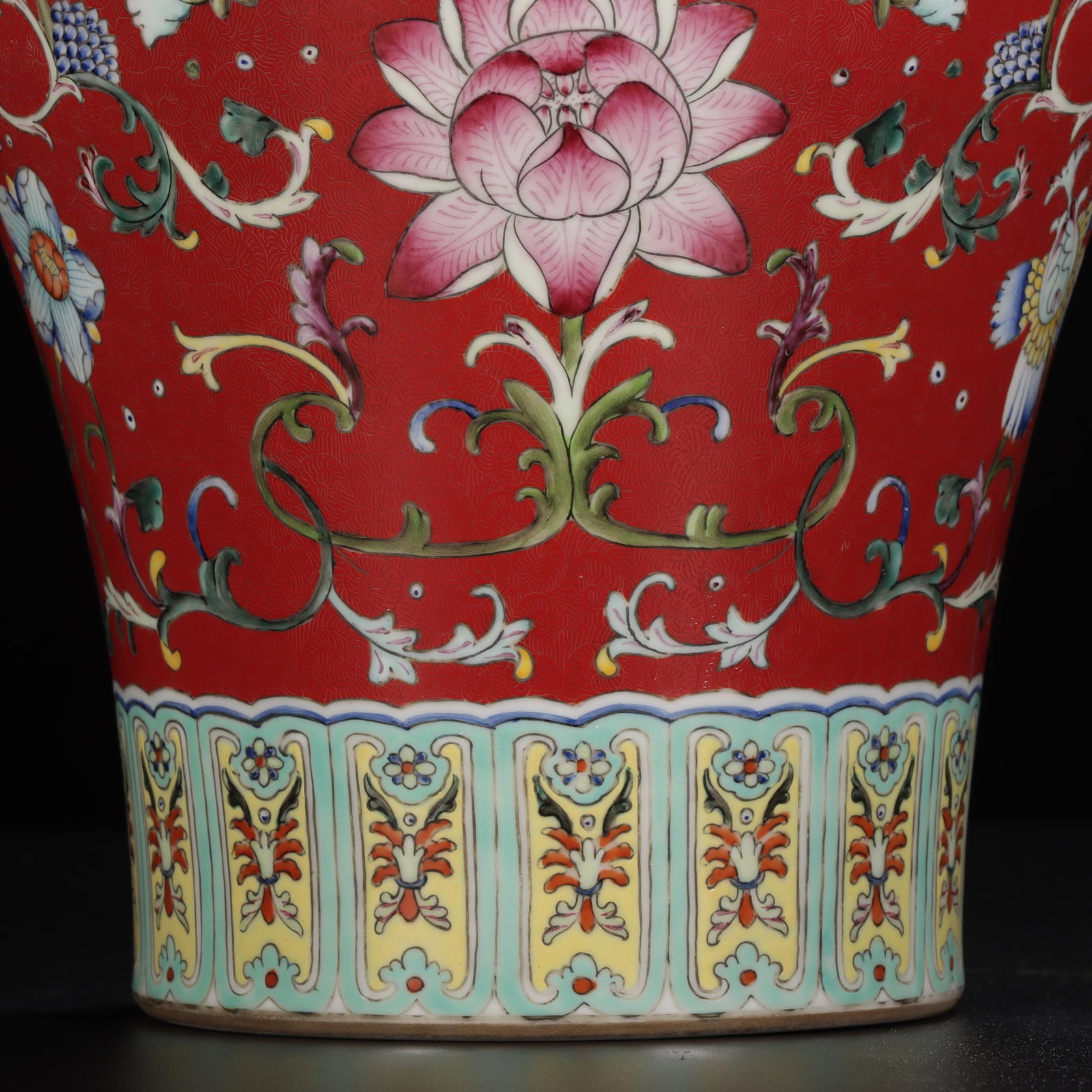 Ruby Red-Glazed Painted Gold Flower Pattern Vase - 3