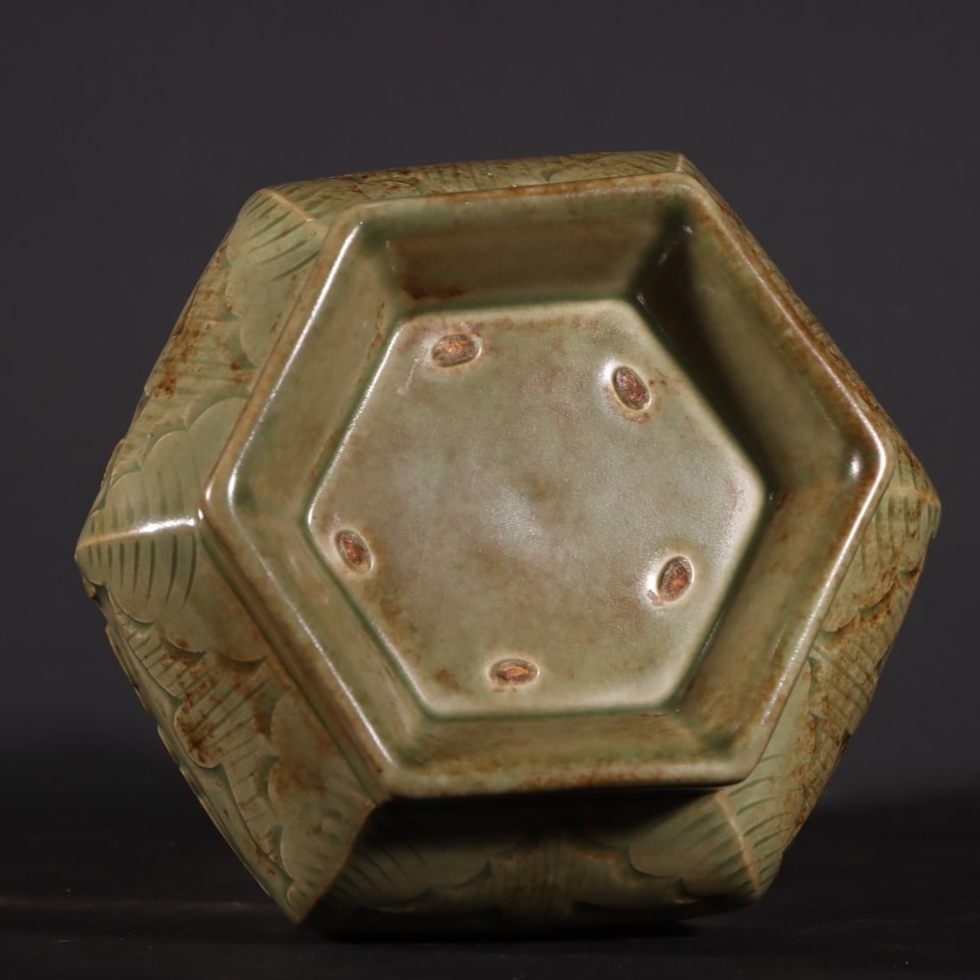 A Exquisite Yue yao Flower Pattern Vase - 9