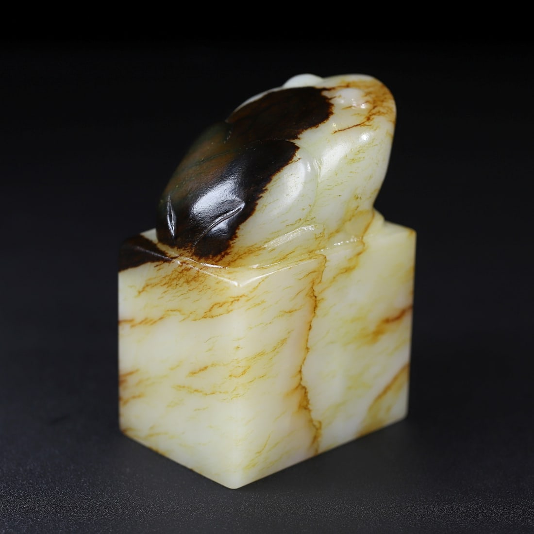 A Exquisite Hotan Jade Frog - 7