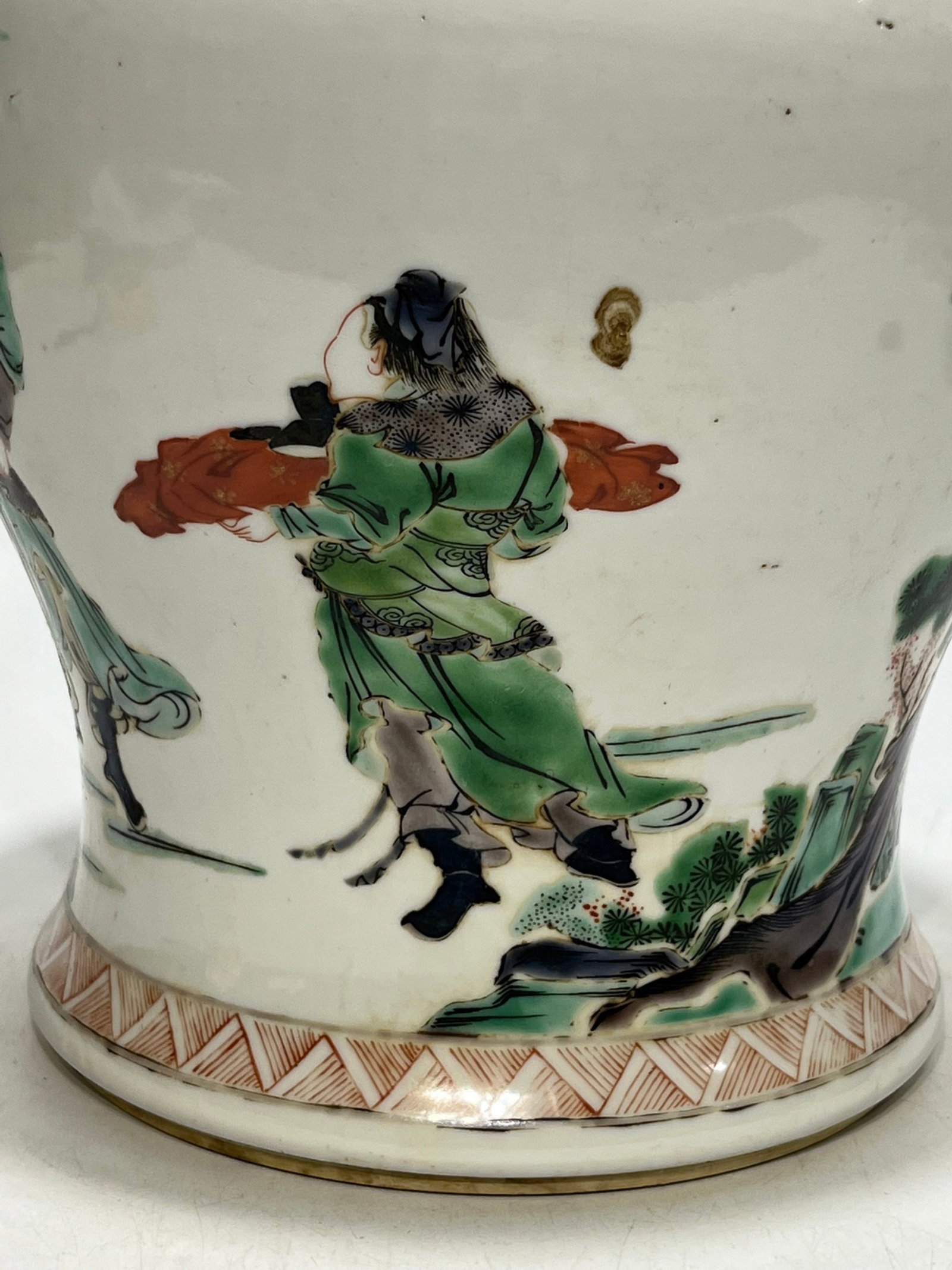 An Exquisite Wucai Figure Pattern Jar - 5