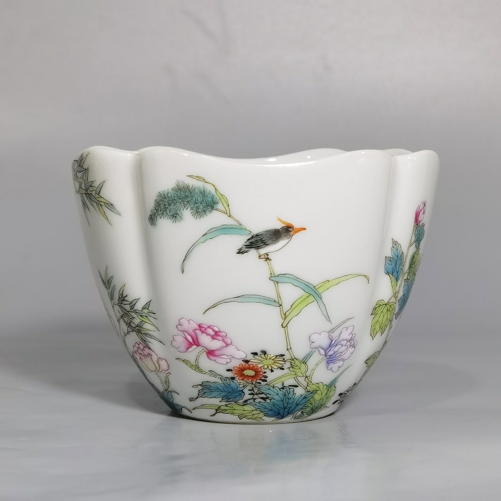 A Pair of Exquisite Famille-Rose Flower and Bird Pattern Cups - 4