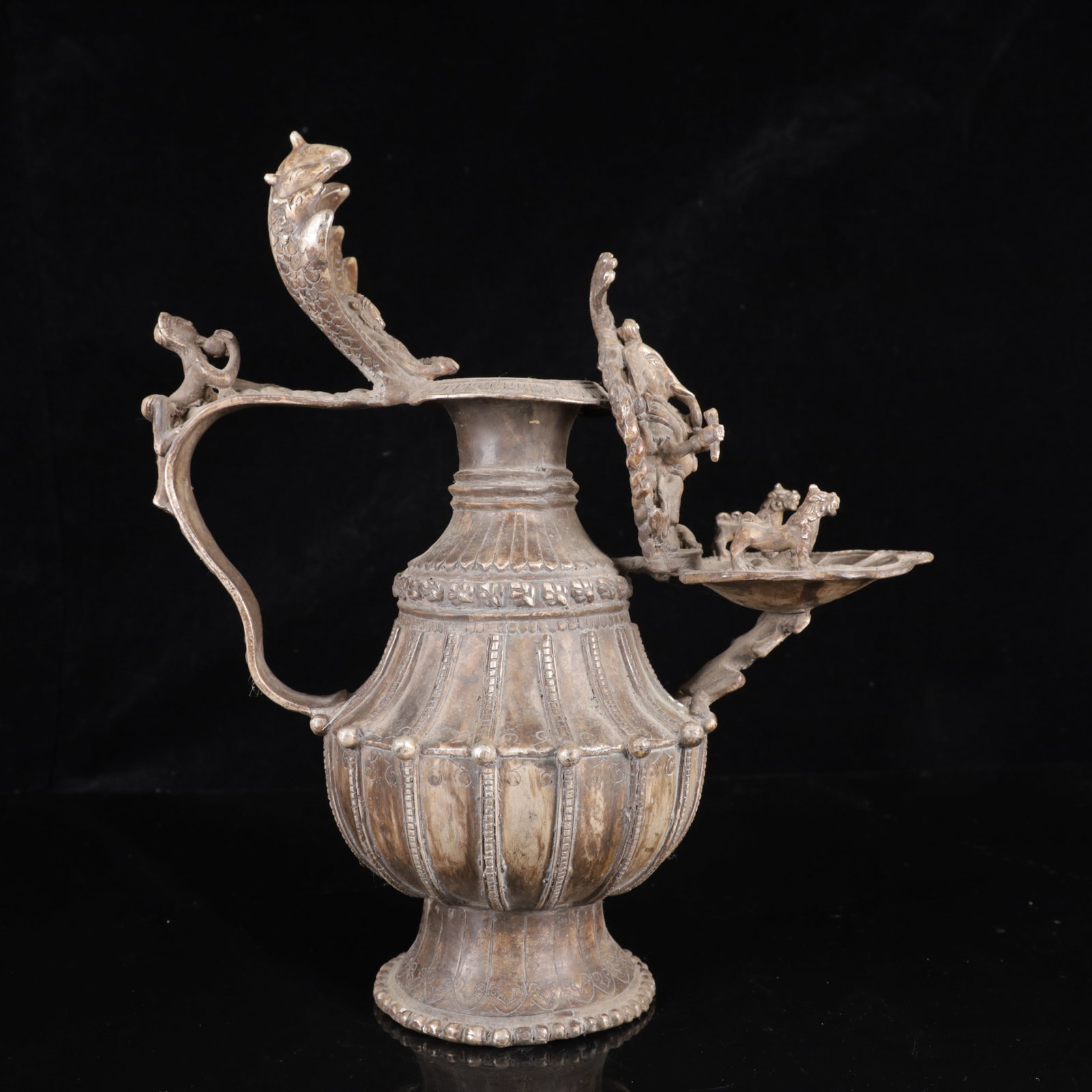 An Exquisite Silver-Plated Bronze Figure and Elephant Pattern Ewer (1 of 14)