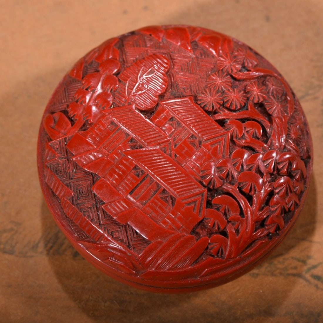 An Exquisite Carved Red Lacquer Landscape Pattern Box - 3