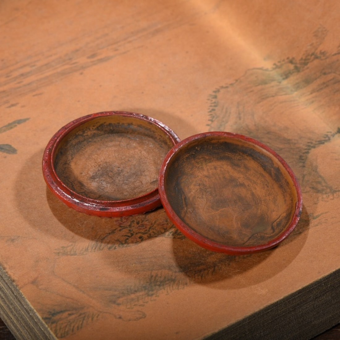 An Exquisite Carved Red Lacquer Landscape Pattern Box - 5